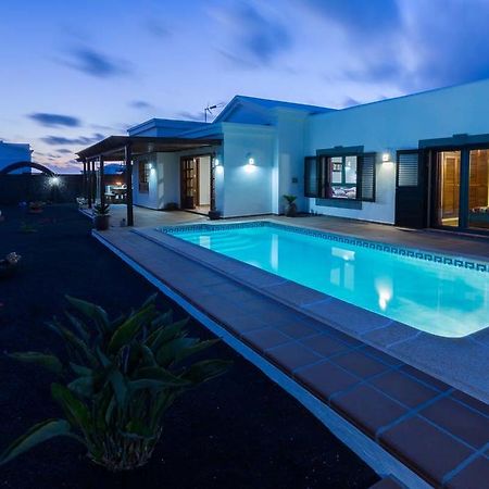 Villa el Faro Playa Blanca  Esterno foto