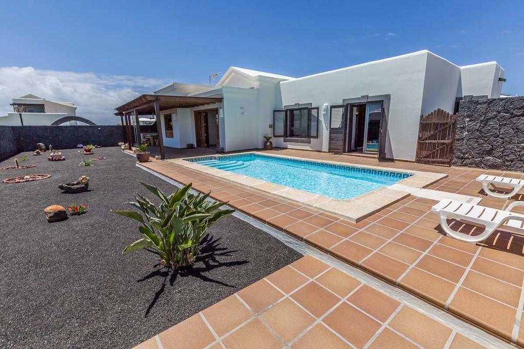 Villa el Faro Playa Blanca  Esterno foto
